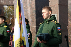 В парке Победы увековечили память погибших земляков в ходе специальной военной операции