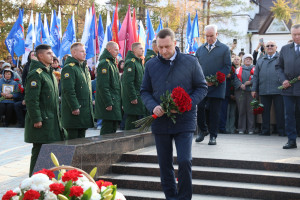 В парке Победы увековечили память погибших земляков в ходе специальной военной операции
