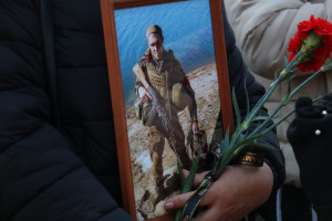В парке Победы увековечили память погибших земляков в ходе специальной военной операции