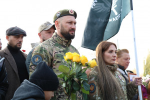 В парке Победы увековечили память погибших земляков в ходе специальной военной операции