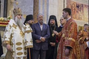 В день памяти святителя Николая Чудотворца Митрополит Лонгин возглавил Литургию в верхнем храме базилики святителя Николая г. Бари (Италия)