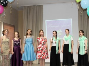 В Свято-Покровской гимназии прошел выпускной вечер