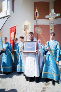 Литургия в Свято-Троицком кафедральном соборе Саратова