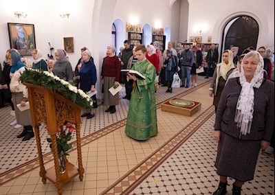 Митрополит Игнатий совершил всенощное бдение в храме преподобного Сергия Радонежского г. Саратова