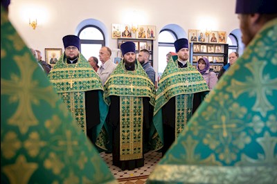 Митрополит Игнатий совершил всенощное бдение в храме преподобного Сергия Радонежского г. Саратова