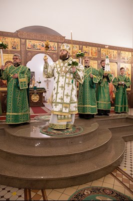 Митрополит Игнатий совершил всенощное бдение в храме преподобного Сергия Радонежского г. Саратова