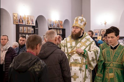 Митрополит Игнатий совершил всенощное бдение в храме преподобного Сергия Радонежского г. Саратова