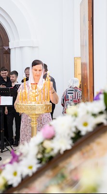 Митрополит Игнатий совершил малое освящение храма святителя Тихона Задонского г. Саратова и Божественную литургию в новоосвященном храме