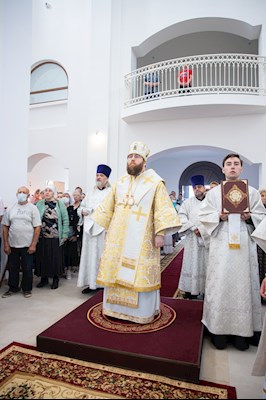 Митрополит Игнатий совершил малое освящение храма святителя Тихона Задонского г. Саратова и Божественную литургию в новоосвященном храме