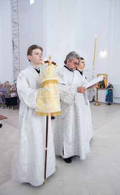 Митрополит Игнатий совершил малое освящение храма святителя Тихона Задонского г. Саратова и Божественную литургию в новоосвященном храме