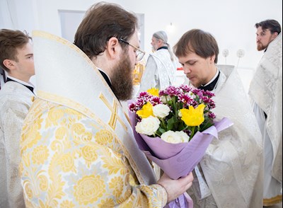 Митрополит Игнатий совершил малое освящение храма святителя Тихона Задонского г. Саратова и Божественную литургию в новоосвященном храме