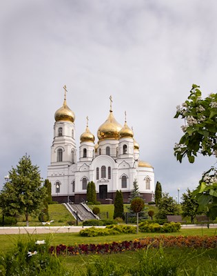 Митрополит Игнатий совершил Божественную литургию в Свято-Иоанновском женском монастыре с. Алексеевка Хвалынского района