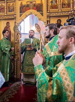 Митрополит Игнатий совершил Божественную литургию в Свято-Иоанновском женском монастыре с. Алексеевка Хвалынского района