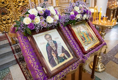 Митрополит Игнатий совершил Божественную литургию в храме Всех святых, в земле Русской просиявших, г. Саратова