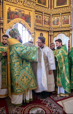 Митрополит Игнатий совершил Божественную литургию в Свято-Иоанновском женском монастыре с. Алексеевка Хвалынского района