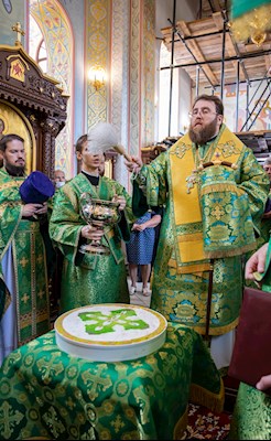 Митрополит Игнатий совершил Божественную литургию в Свято-Иоанновском женском монастыре с. Алексеевка Хвалынского района