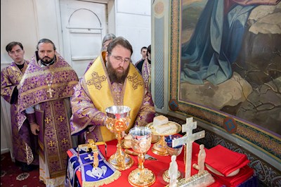 Митрополит Игнатий совершил Божественную литургию в храме Всех святых, в земле Русской просиявших, г. Саратова