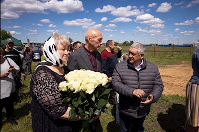 Митрополит Игнатий освятил кресты, купола и колокола Ильинского храма с. Лопуховка Аткарского района