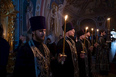 Митрополит Игнатий совершил великое повечерие с чтением канона преподобного Андрея Критского в Свято-Троицком кафедральном соборе г. Саратова