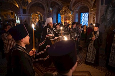Митрополит Игнатий совершил великое повечерие с чтением канона преподобного Андрея Критского в Свято-Троицком кафедральном соборе г. Саратова