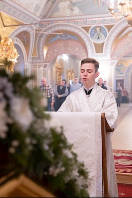 Митрополит Игнатий совершил великую вечерню в соединении с Литургией святителя Василия Великого в Свято-Троицком соборе г. Саратова