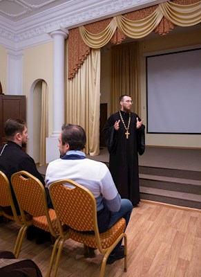 В Саратовской епархии прошел семинар «Молодежь — проекция в будущее»