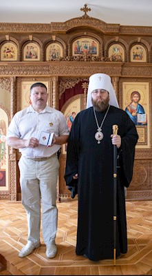 Митрополит Игнатий вручил награды сотрудникам Саратовского епархиального управления