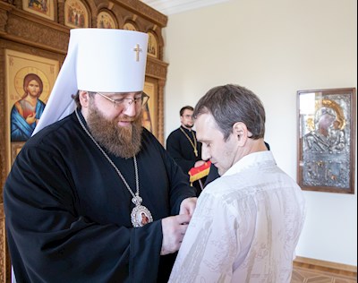 Митрополит Игнатий вручил награды сотрудникам Саратовского епархиального управления