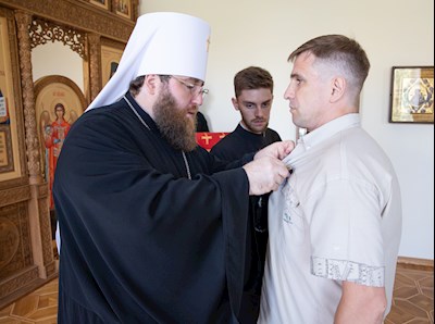 Митрополит Игнатий вручил награды сотрудникам Саратовского епархиального управления