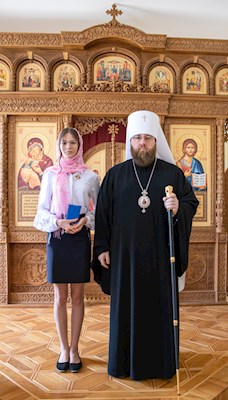 Митрополит Игнатий вручил награды сотрудникам Саратовского епархиального управления