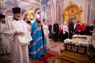Митрополит Игнатий совершил ночное пасхальное богослужение