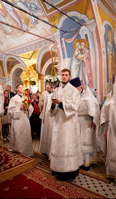 Митрополит Игнатий совершил ночное пасхальное богослужение