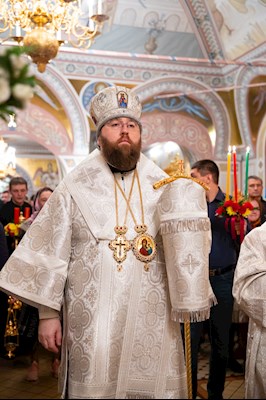 Митрополит Игнатий совершил ночное пасхальное богослужение