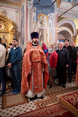 Митрополит Игнатий совершил ночное пасхальное богослужение
