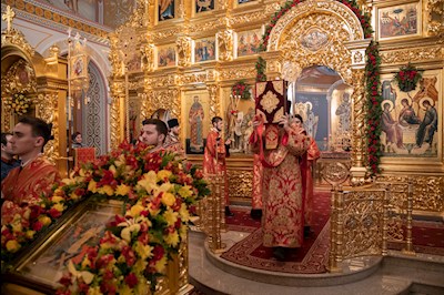 Митрополит Игнатий совершил ночное пасхальное богослужение