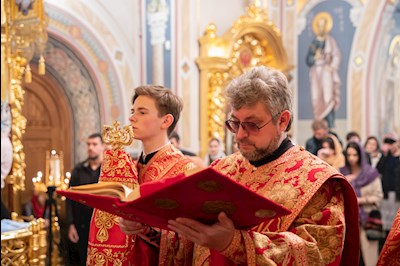 Митрополит Игнатий совершил ночное пасхальное богослужение