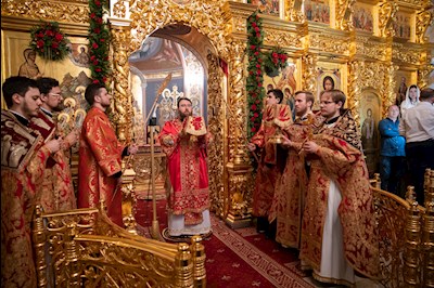 Митрополит Игнатий совершил ночное пасхальное богослужение