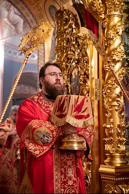 Митрополит Игнатий совершил ночное пасхальное богослужение
