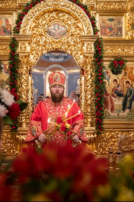 Митрополит Игнатий совершил ночное пасхальное богослужение