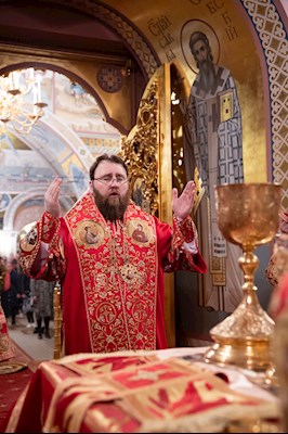 Митрополит Игнатий совершил ночное пасхальное богослужение