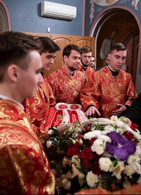 Митрополит Игнатий совершил ночное пасхальное богослужение