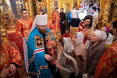 Митрополит Игнатий совершил ночное пасхальное богослужение