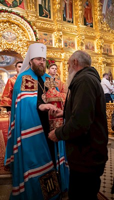 Митрополит Игнатий совершил ночное пасхальное богослужение