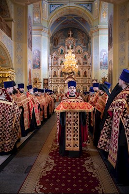 Митрополит Игнатий совершил Великую пасхальную вечерню в Покровском соборе г. Саратова