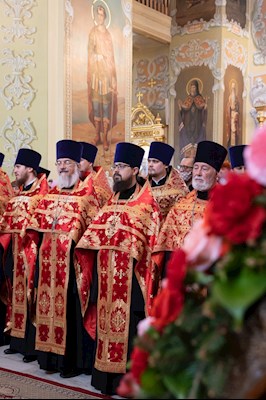 Митрополит Игнатий совершил Великую пасхальную вечерню в Покровском соборе г. Саратова