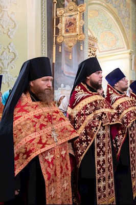 Митрополит Игнатий совершил Великую пасхальную вечерню в Покровском соборе г. Саратова