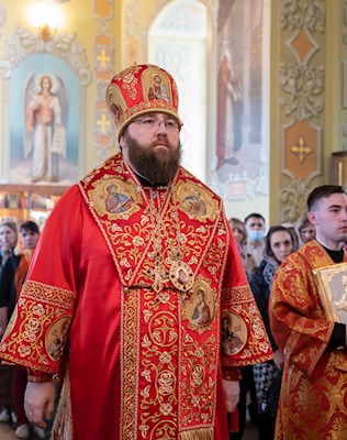 Митрополит Игнатий совершил Великую пасхальную вечерню в Покровском соборе г. Саратова