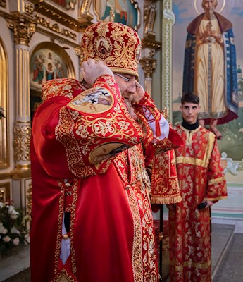 Митрополит Игнатий совершил Великую пасхальную вечерню в Покровском соборе г. Саратова