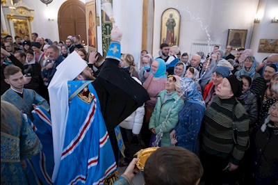 Митрополит Игнатий совершил молебен перед иконой Божией Матери «Победительная»