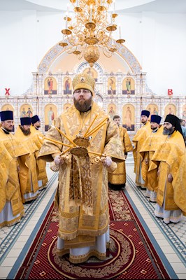 Митрополит Игнатий совершил Великое освящение храма святых первоверховных апостолов Петра и Павла г. Аткарска и Божественную литургию в новоосвященном храме